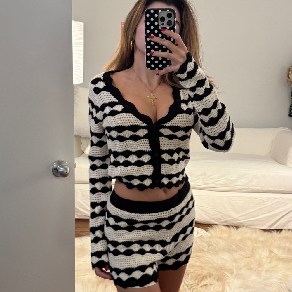 ivory cream & black striped crochet knit set - Picture 11 of 13